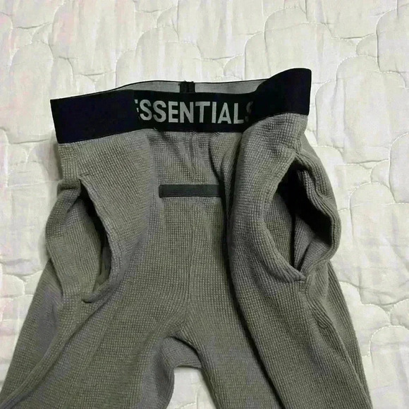 FEAR OF GOD FOG ESSENTIALS GREY JERSEY  LOUNGE PANTS - MEN'S xtra SMALL - Picture 5 of 10